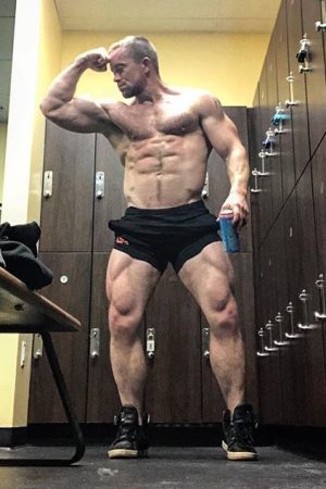 Adam - rencontre-Gay-Le Mans